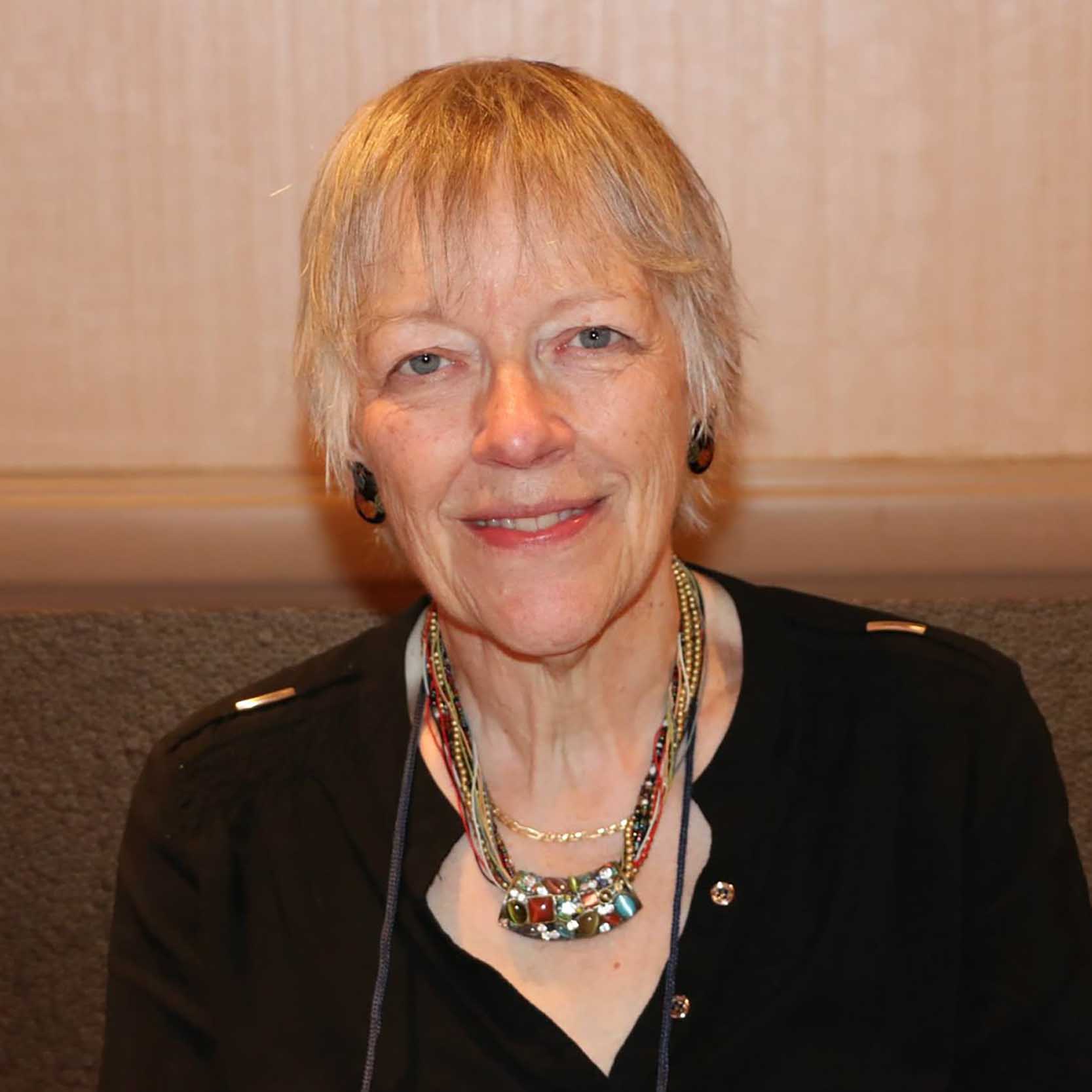 Jo Beverly